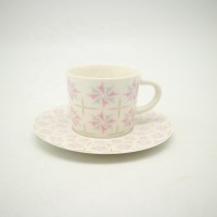 Small ceramic modern design pink color coffee cup with saucer